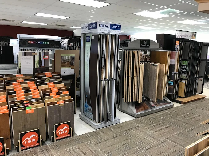 Showroom and Services - Gilbert's CarpetsPlus COLORTILE